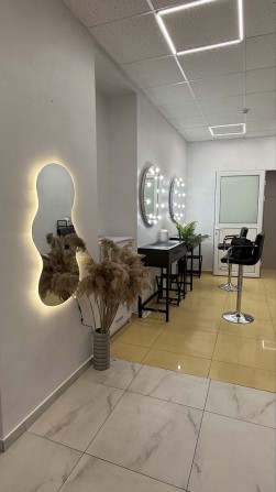 свет есть всегда | Аренда стола бровиста / кушетки / место бровиста - фото 1