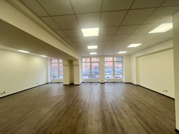 Сдам офис 68.6м.кв.,БЦ,Глубочицкая,17,Контрактовая,Лукьяновская - фото 1