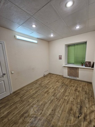 Кабінет метро Дарниця дві кімнати 25м.кв - фото 1