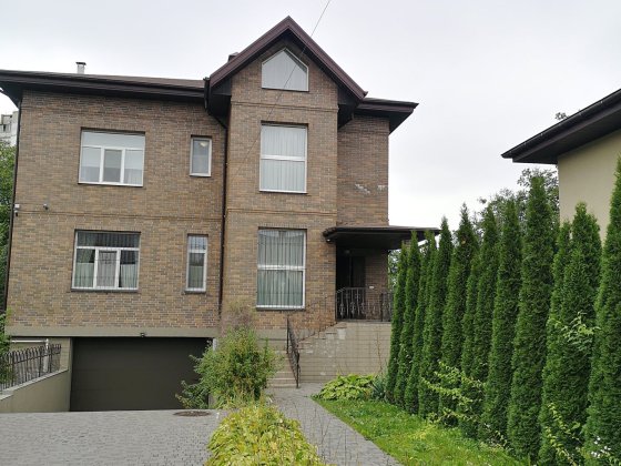 Аренда дома под офис ул. Толбухина, метро Нивки, парк, мебель Київ