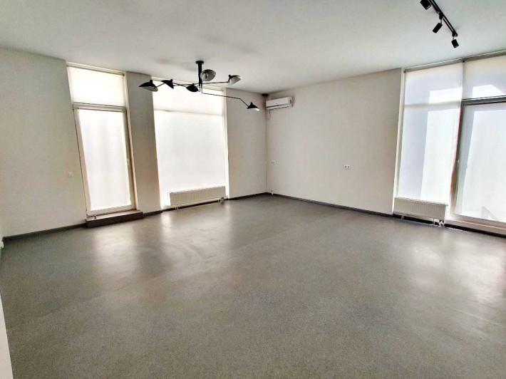 Без%!Новый офис, метро Дружбы народов, генератор, парковка! - фото 1