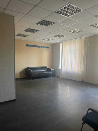 Сдается в долгосрочную аренду помещение с отдельным входом 200 кв.м. - фото 1