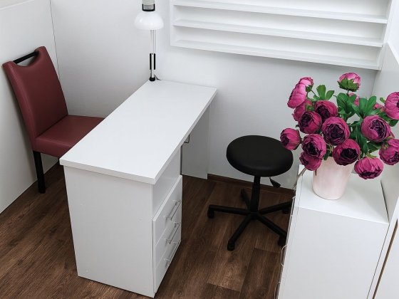 Оренда для майстра манікюр/педикюр у студії краси DioSa