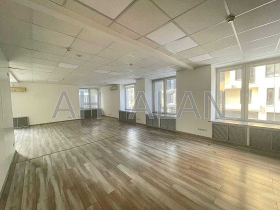 Оренда офісу, Печерський р-н, БЦ, Зверинецька 7 хв, без%
