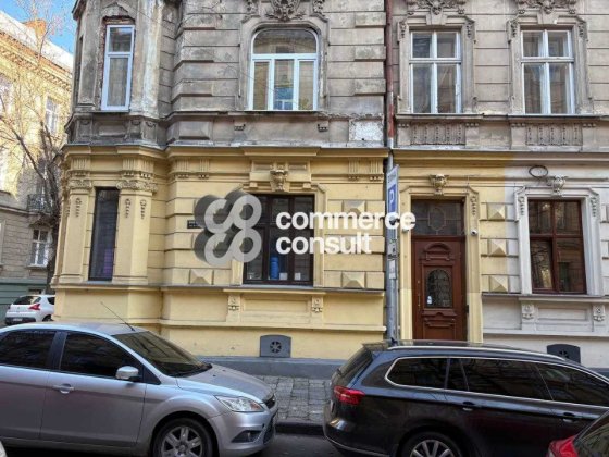 Оренда фасадного приміщення 35 м2, вул. Гребінки, центр Львів