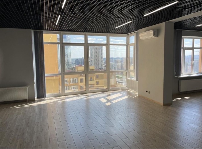 Без комісіі!Від власника! м.Печерська Офіс 100кв.м, Коновальця 36-Є - фото 1