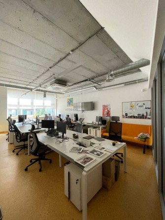 Сдам в аренду 580 кв.м. в центре города! - фото 1