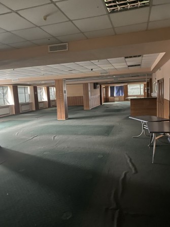 Приміщення неподалік центруміста 400 м2 - фото 1