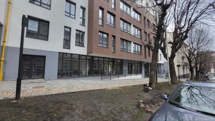 Оренда комерційного приміщення у новобудові по вул. О. Степанівни 8 - фото 1