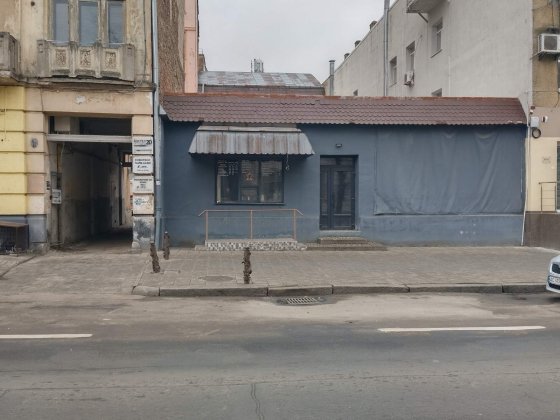 Оренда фасадного комерційного приміщення по вул. Зелена 20 Львів