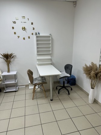 Аренда рабочего места мастеру маникюра Левобережный 3 - фото 1