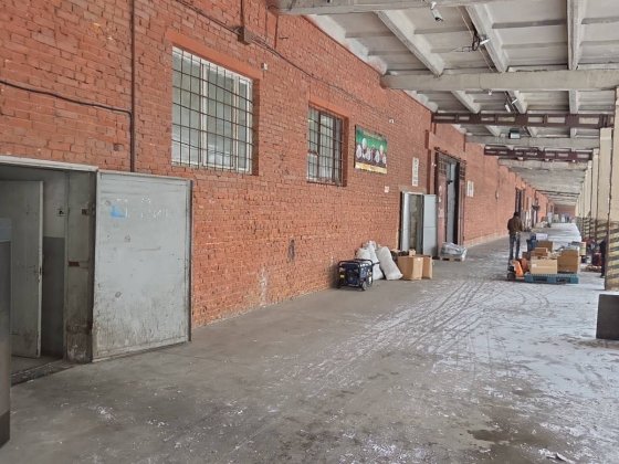Оренда складу з рампою та офіс Львів