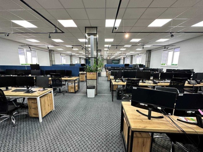 Оренда Офісу на вул.Стрийська, Франківський р-н, 750м2 - фото 1