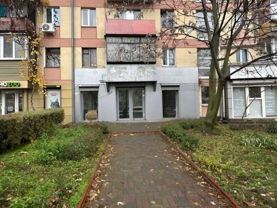 Сдам фасадное помещение на красной линии Днепр