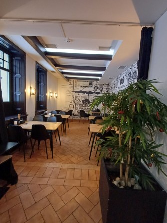 Оренда приміщення 110 м кв початок Личаківська - фото 1