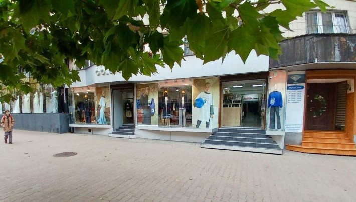 Без % Велика Васильківська вул., 131. Фасад, панорамні вітрини, 70  м2 - фото 1