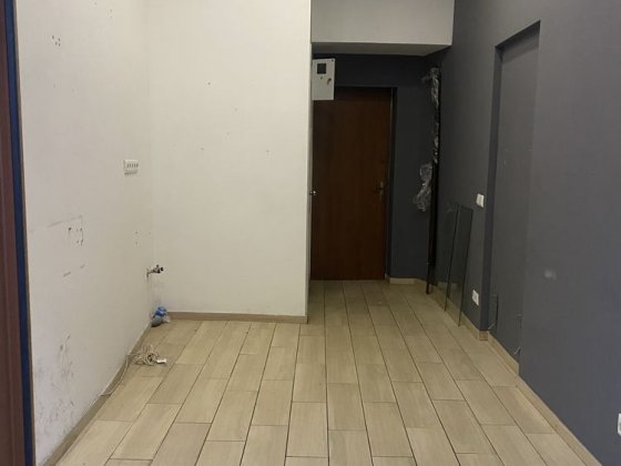 Оренда фасадного приміщення 15 кв.м. – м.Львів, вул.Б.Хмельницького,37 Львів