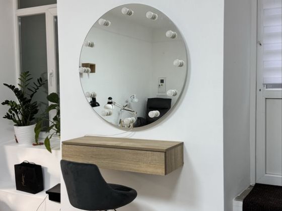 Оренда робочого місця для бровиста / візажиста/ майстра зачісок Львів