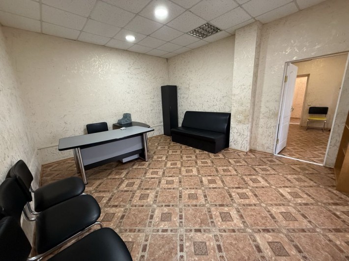 Аренда офис в центре 50м2 фасад ул Вадатурского / Скоропадского - фото 1