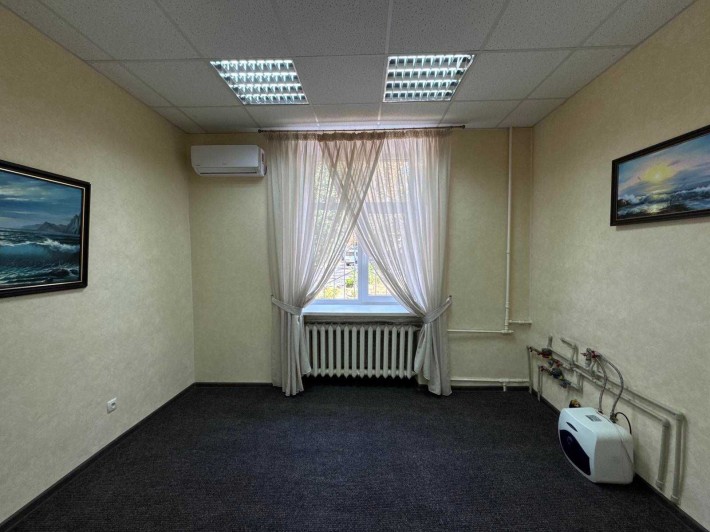 Оренда приміщення, Олександрівський р-н, світло завжди, 40 м.кв. - фото 1