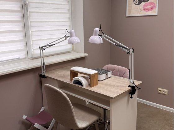 Аренда стола мастера маникюра ЖМ радужный, Киевский, Таирова Одеса