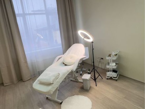 Аренда кабинета косметолога с ВОДОЙ ,ЦЕНТР