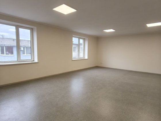 Аренда помещения 180 м кв, свежий ремонт, 4 кабинета, санузел, душ.каб