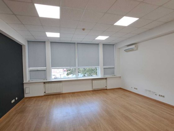 Оренда офіса 35м2 , м.Лівобережна БЦ Армарис. Лівий берег ГЕНЕРАТОР