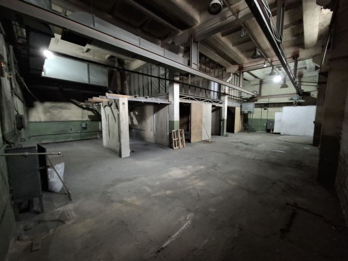 Здам приміщення під СТО/виробництво/склад 220 м + 40 м - фото 1