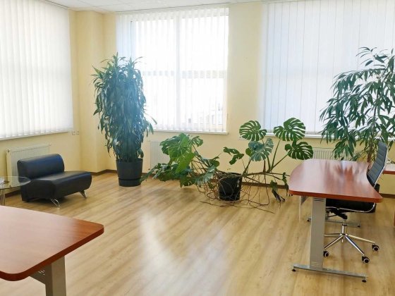 ‼️Є СВІТЛО+Опалення‼️Офіс 105м2 3каб в БЦ біля Метро+Парковка ЦЕНТР Киев