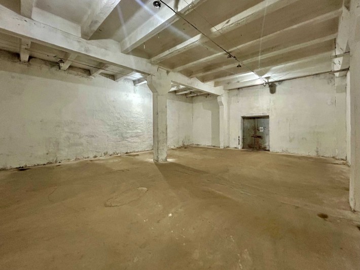 Оренда складу 115 м2, Волинська, 42, Соломенський р-н, Жуляни, рампа - фото 1