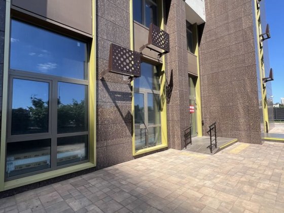 Сдам фасадное помещение Кадор Сити на Краснова. Одесса