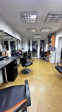 Здам Салон краси  в Оренду на пр-ті Науки - фото 1