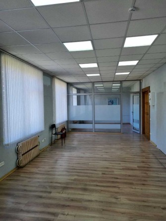 Просторное и светлое помещение 73 кв.м. под офис или склад - фото 1