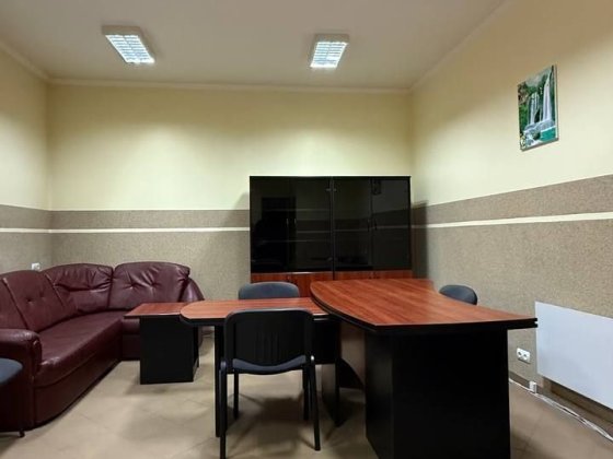 Оренда 2 поверхової будівлі по вул.Дорошенка Львів