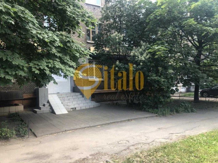 Приміщення в центрі міста по вул. Незалежної України (030) - фото 1