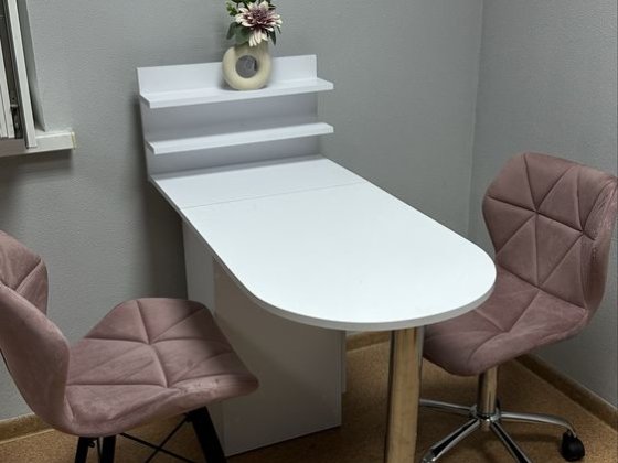 Здаю робочі місця для майстра манікюру та кушетка субаренда центр Миколаїв