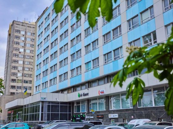 метро Чернігівська, БЦ БЕАРС ,Гетьмана Полуботка 52,  Броварський пр. Київ