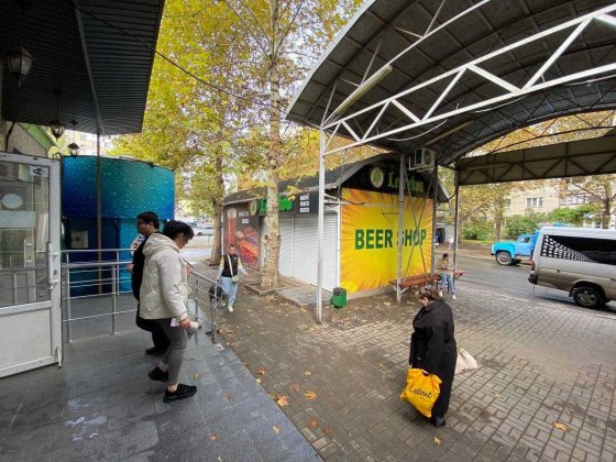 Ліски Крилова навпроти ринка "Івушка" магазин 50 кв.м. прохідняк Николаев