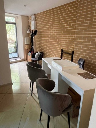 Оренда місця майстра манікюру - фото 1