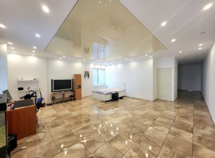 Помещение в новом доме - 50 м, ул. Вильямса.

мебели нет. Фото старые, - фото 1