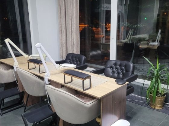 Місце в оренду для манікюру Запоріжжя