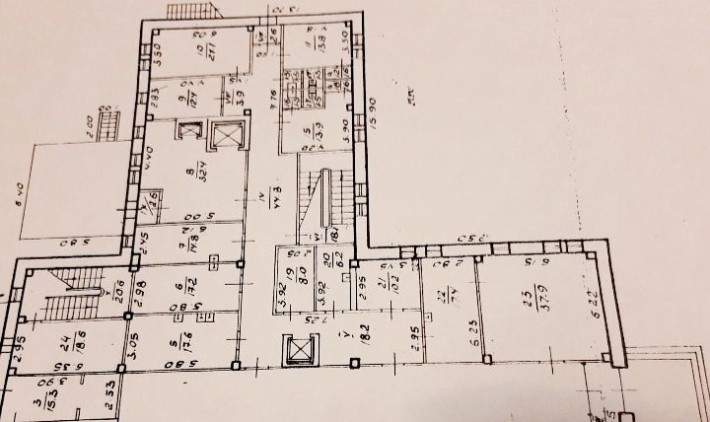 Сдам помещение подвал в районе ул. Рабочей отдельный вход  250м2 - фото 1
