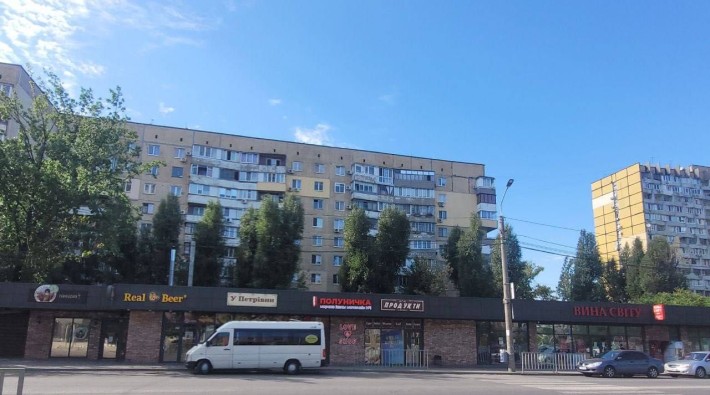 Сдам помещение 100м2 магазин кафе пер Добровольцев Победа 6 пр Героев - фото 1