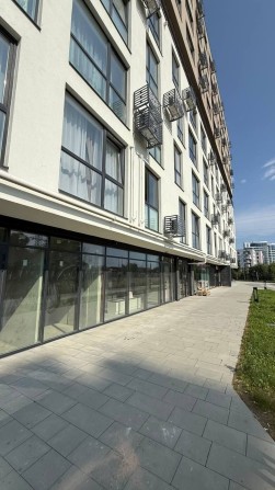 Оренда фасадного приміщення в новобудові ЖК Safe Town - фото 1