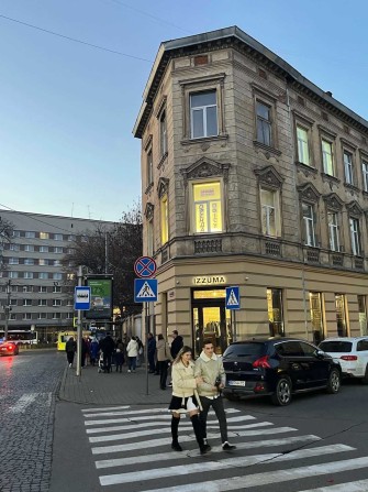 Оренда приміщення в центрі Львова, пл.Різні - фото 1