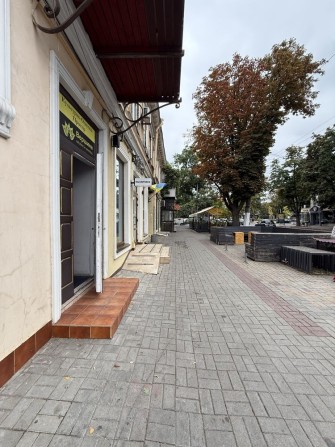 Центр Сдам фасадное помещение офис в центре Бунина 38 - фото 1