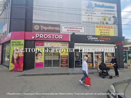 Приміщення на зупинці, густонаселений район Запоріжжя