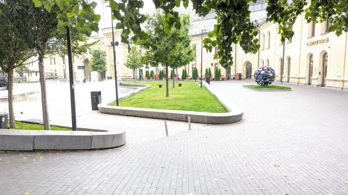 Арсенальна, Івана Мазепи 3-Б, поруч фуд-корт, урядовий квартал - фото 1