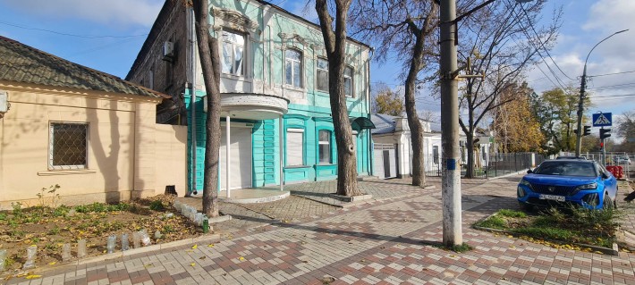 Оренда фасадного приміщення 70 кв.м. (5 кутів). Без комісії - фото 1